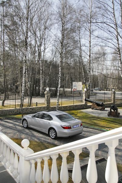 Тест Lexus LS: Роскошь по-японски Тест Lexus LS: Роскошь по-японски